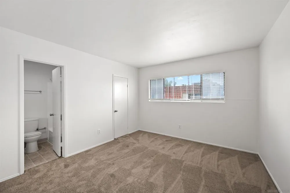 5580 Lake Park Way #28 La Mesa, CA 91942
