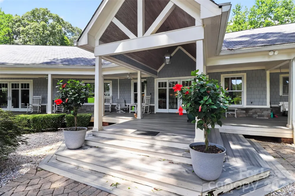 9704 Saddle Avenue Waxhaw, NC 28173