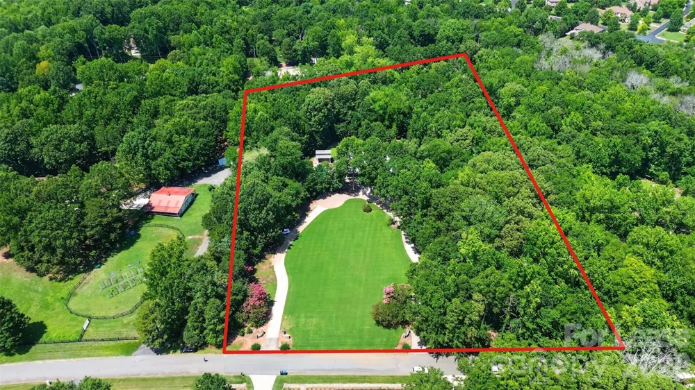 9704 Saddle Avenue Waxhaw, NC 28173