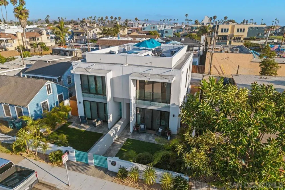 119 Date Ave Imperial Beach, CA 91932