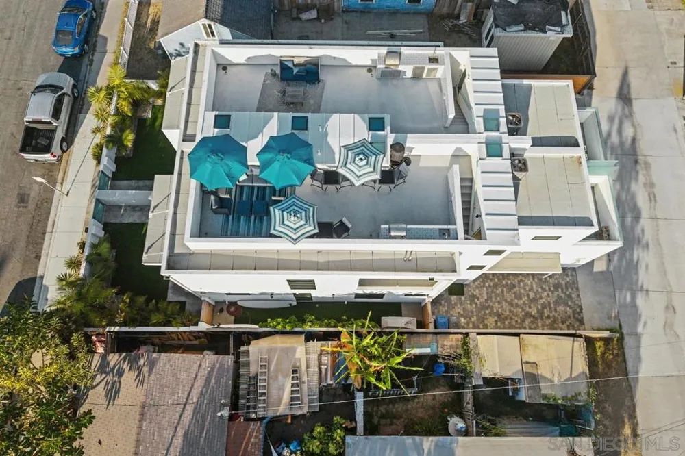 119 Date Ave Imperial Beach, CA 91932