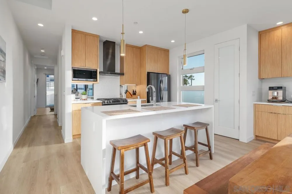 119 Date Ave Imperial Beach, CA 91932