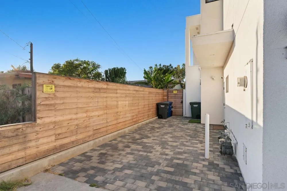 119 Date Ave Imperial Beach, CA 91932