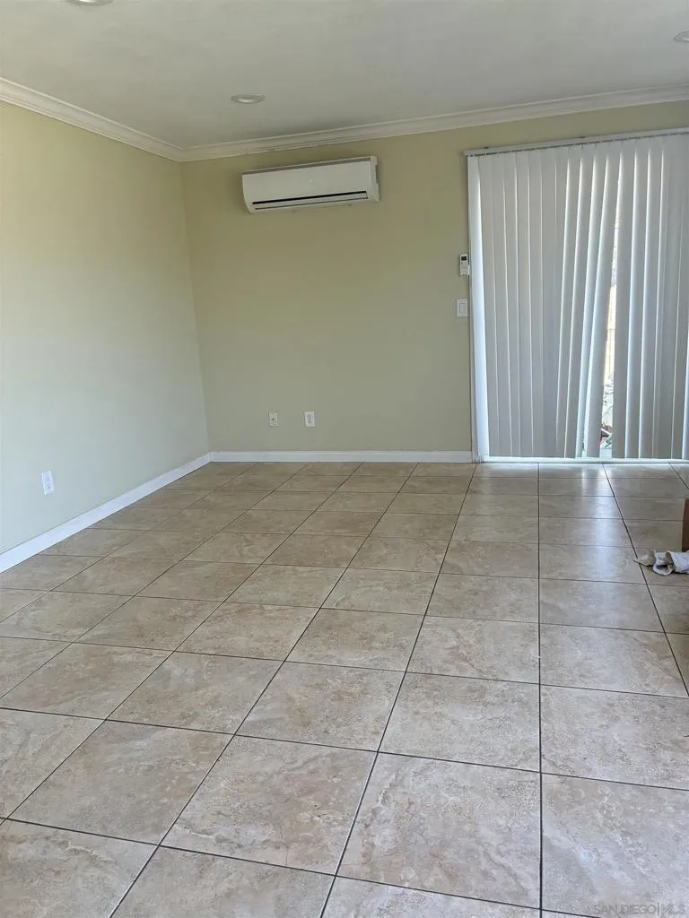2817 Iris #A San Ysidro, CA 92173