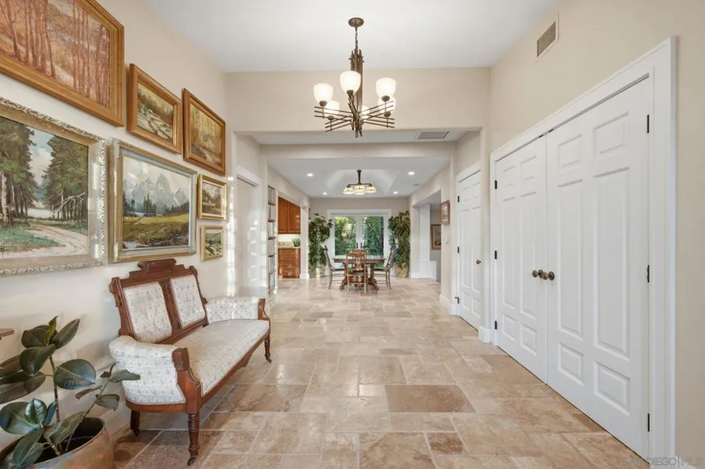 13327 Calle Colina Poway, CA 92064