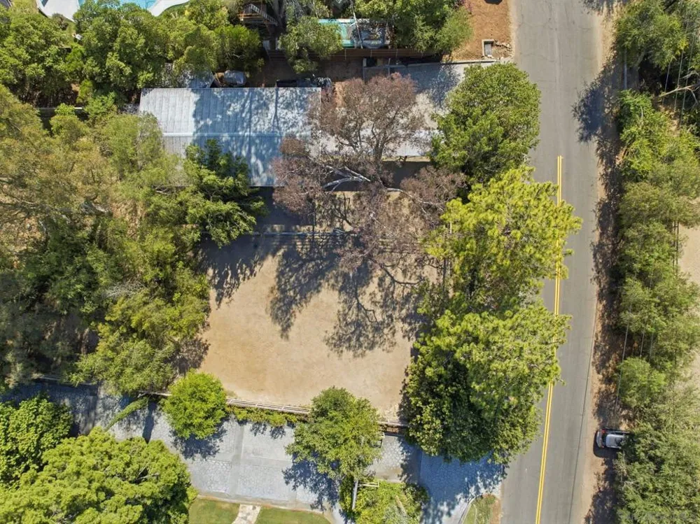 13327 Calle Colina Poway, CA 92064