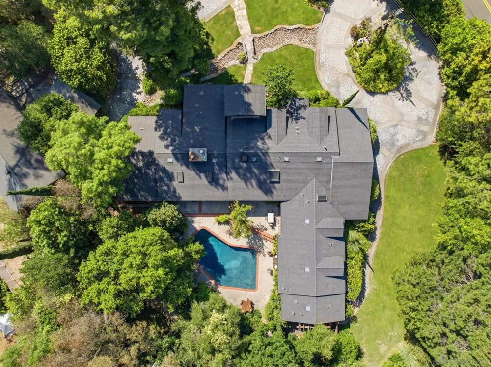 13327 Calle Colina Poway, CA 92064