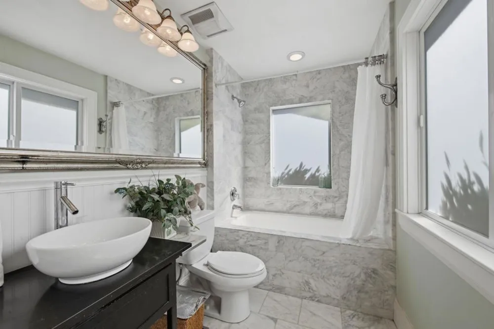 13327 Calle Colina Poway, CA 92064