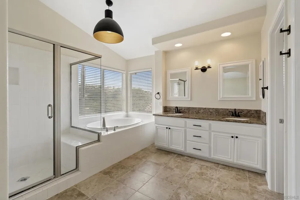 7027 Rockrose Terrace Carlsbad, CA 92011