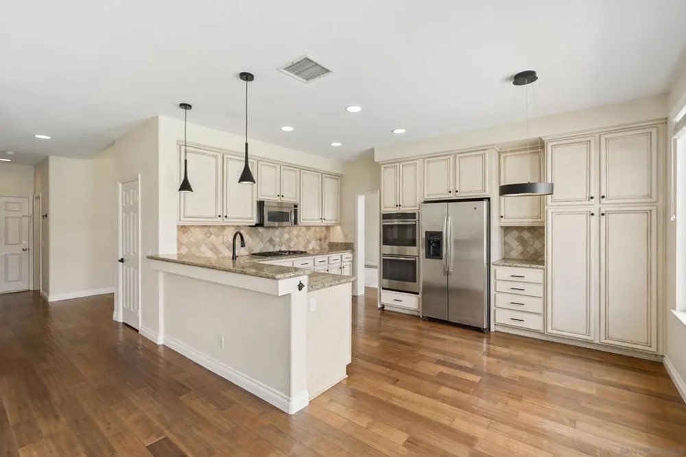 7027 Rockrose Terrace Carlsbad, CA 92011