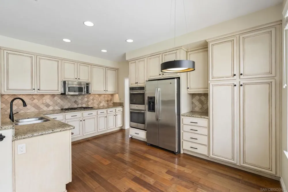 7027 Rockrose Terrace Carlsbad, CA 92011
