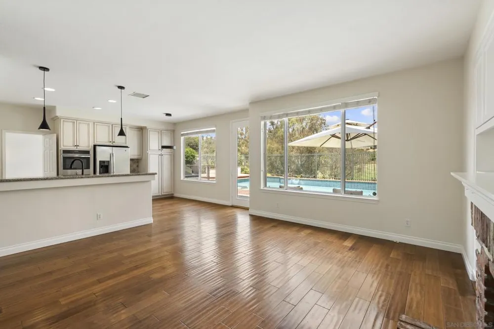 7027 Rockrose Terrace Carlsbad, CA 92011
