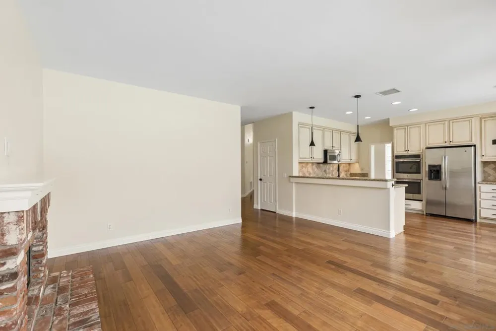 7027 Rockrose Terrace Carlsbad, CA 92011