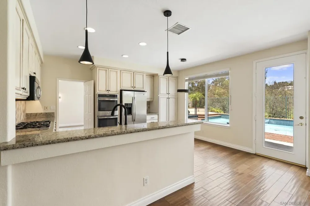 7027 Rockrose Terrace Carlsbad, CA 92011