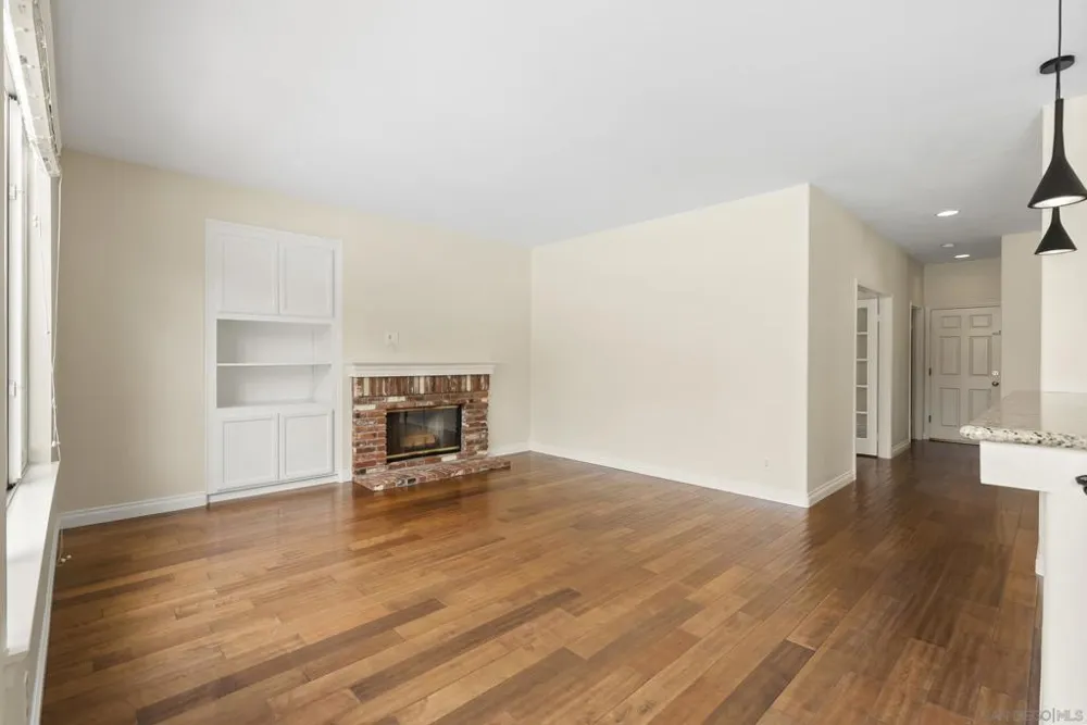 7027 Rockrose Terrace Carlsbad, CA 92011