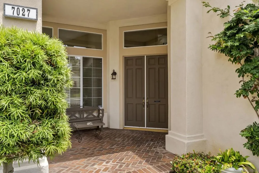 7027 Rockrose Terrace Carlsbad, CA 92011