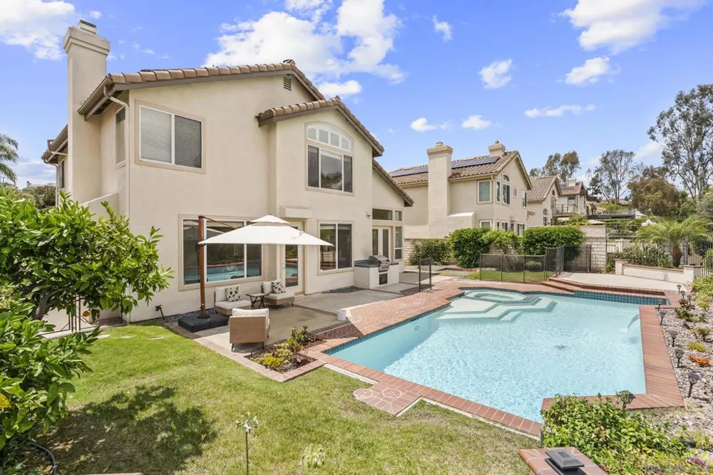 7027 Rockrose Terrace Carlsbad, CA 92011