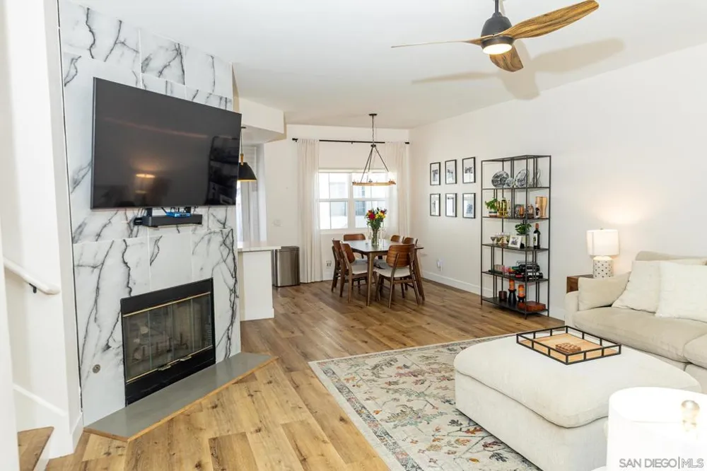 10060 Scripps Vista Way #33 San Diego, CA 92131