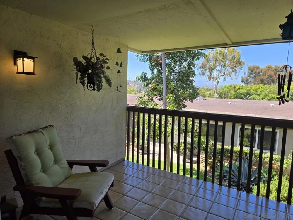 6267 Caminito Juanico San Diego, CA 92111