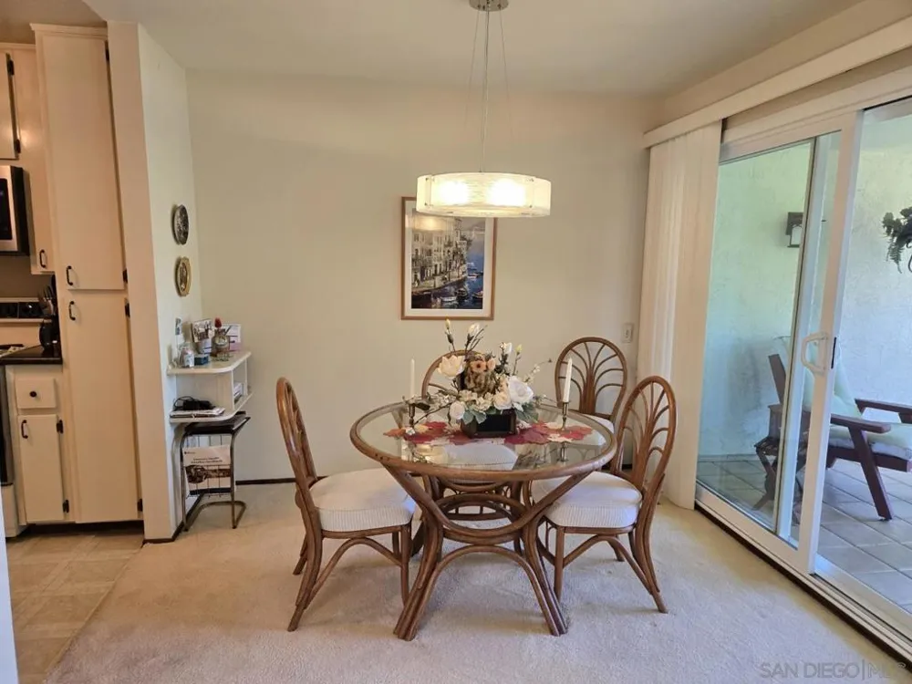 6267 Caminito Juanico San Diego, CA 92111