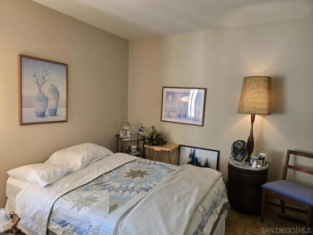 6267 Caminito Juanico San Diego, CA 92111