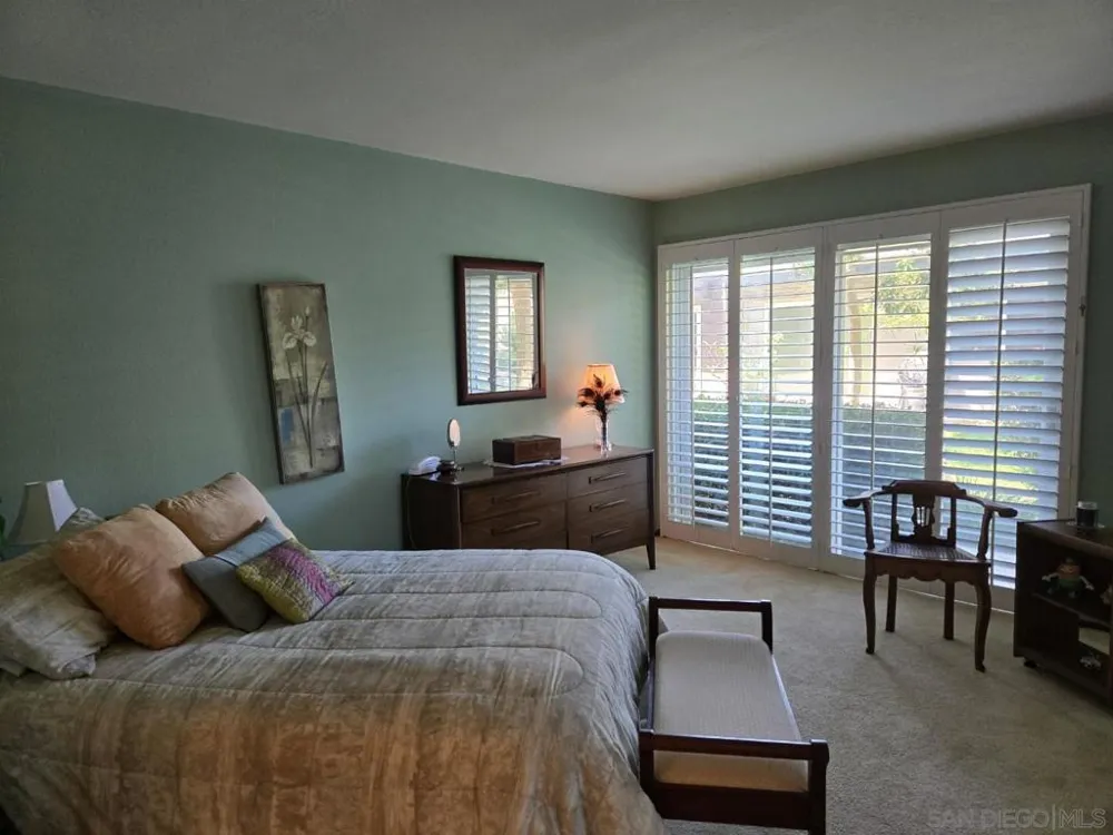 6267 Caminito Juanico San Diego, CA 92111