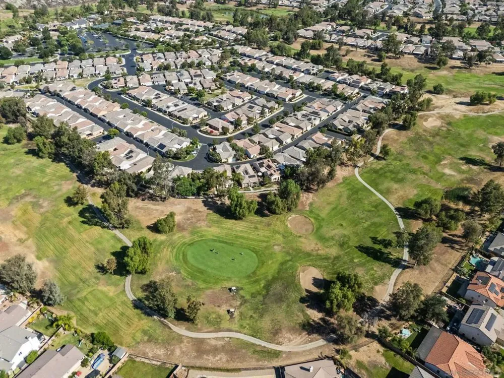 183 La Amistad Way Hemet, CA 92545