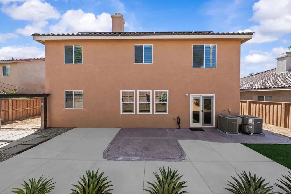 183 La Amistad Way Hemet, CA 92545
