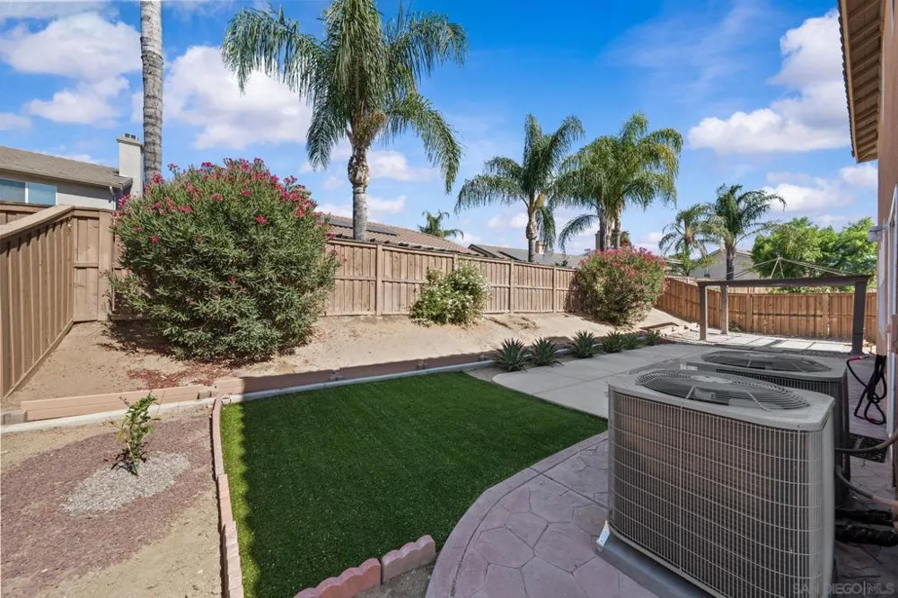 183 La Amistad Way Hemet, CA 92545