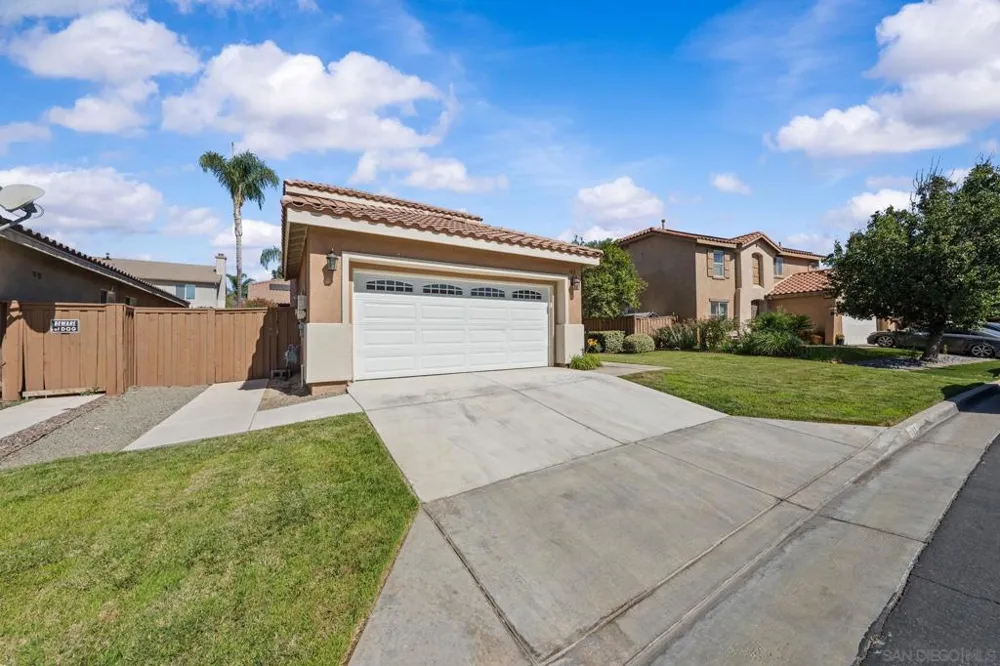 183 La Amistad Way Hemet, CA 92545