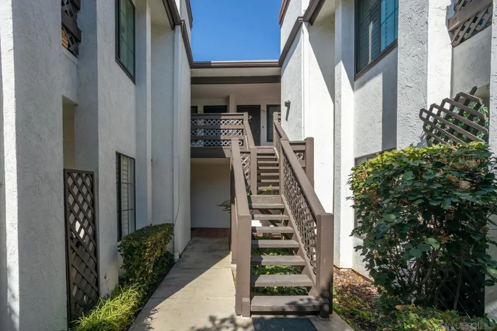 1719 Pepper Dr El Cajon, CA 92021