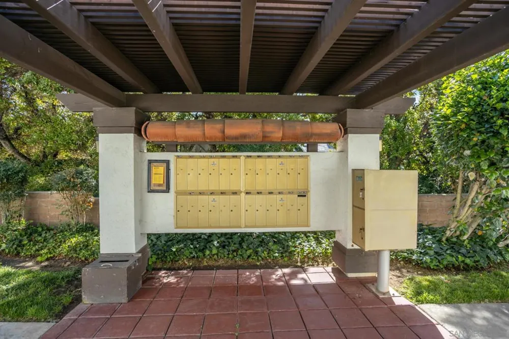 1719 Pepper Dr El Cajon, CA 92021