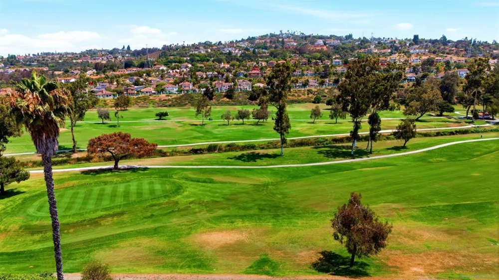 2510 Navarra #505 Carlsbad, CA 92009