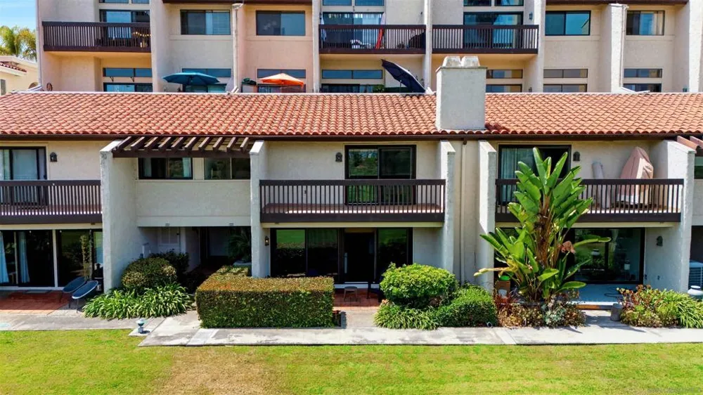 2510 Navarra #505 Carlsbad, CA 92009
