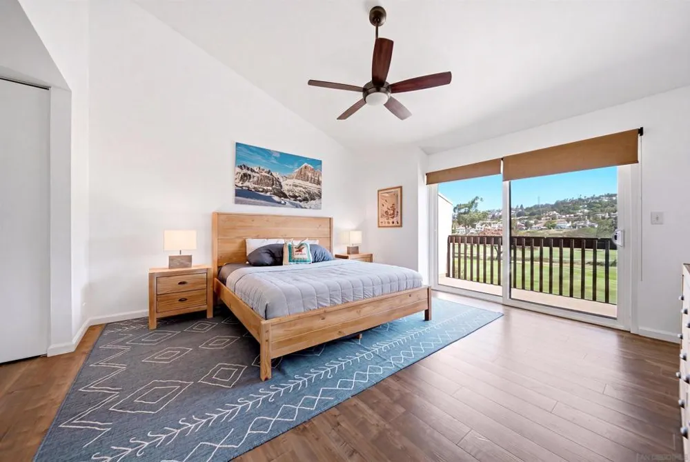 2510 Navarra #505 Carlsbad, CA 92009