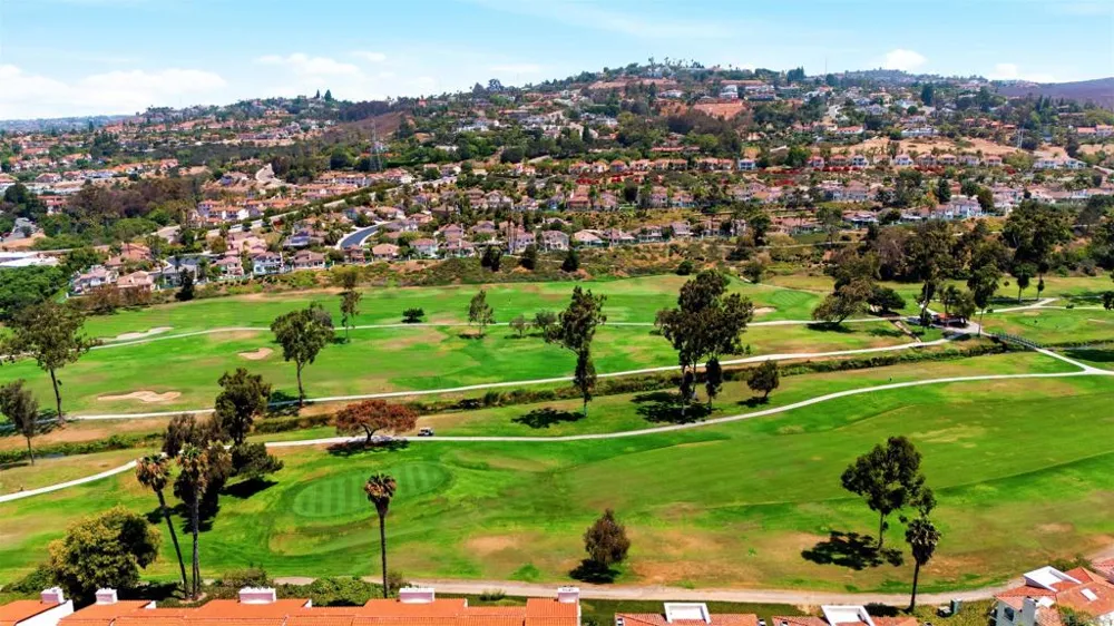 2510 Navarra #505 Carlsbad, CA 92009