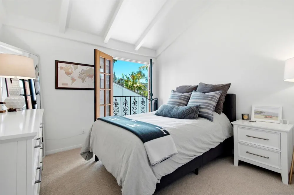 137 Via Coronado Rancho Santa Fe, CA 92091