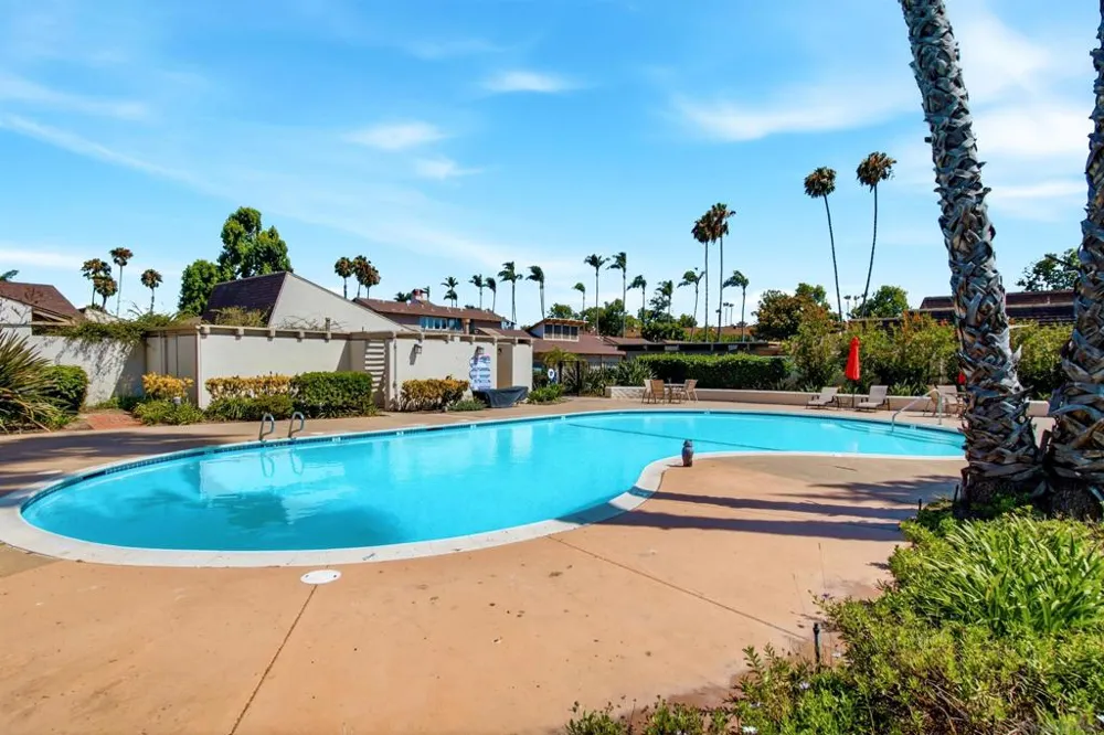 137 Via Coronado Rancho Santa Fe, CA 92091