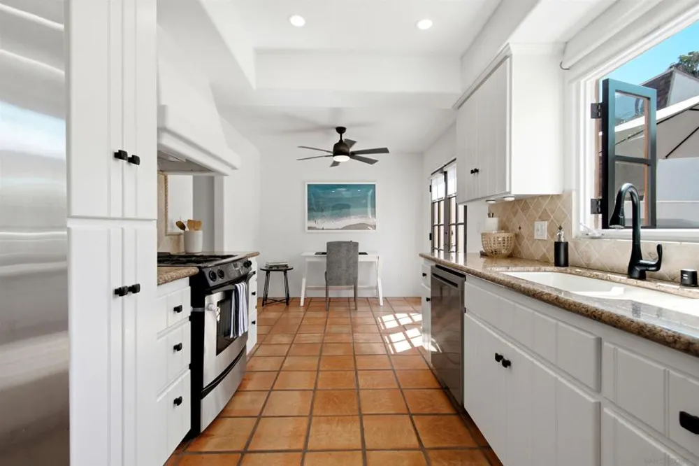 137 Via Coronado Rancho Santa Fe, CA 92091