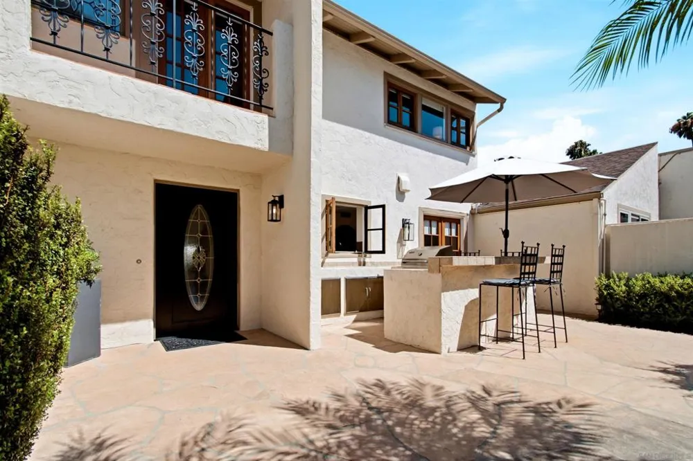 137 Via Coronado Rancho Santa Fe, CA 92091