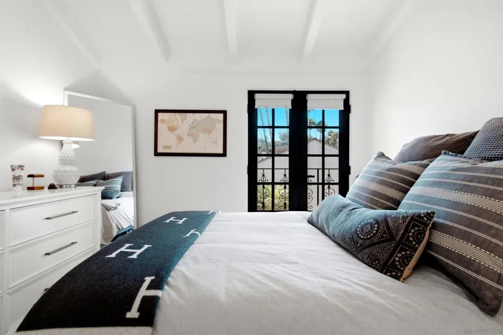 137 Via Coronado Rancho Santa Fe, CA 92091