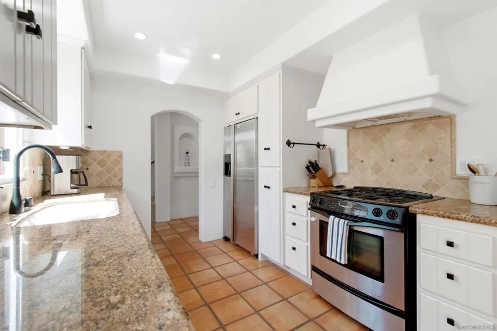 137 Via Coronado Rancho Santa Fe, CA 92091