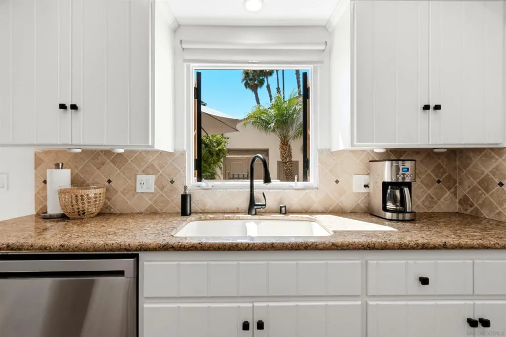 137 Via Coronado Rancho Santa Fe, CA 92091