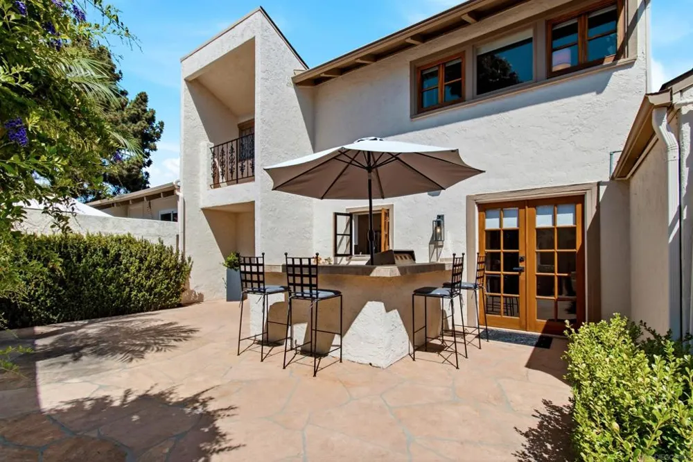137 Via Coronado Rancho Santa Fe, CA 92091