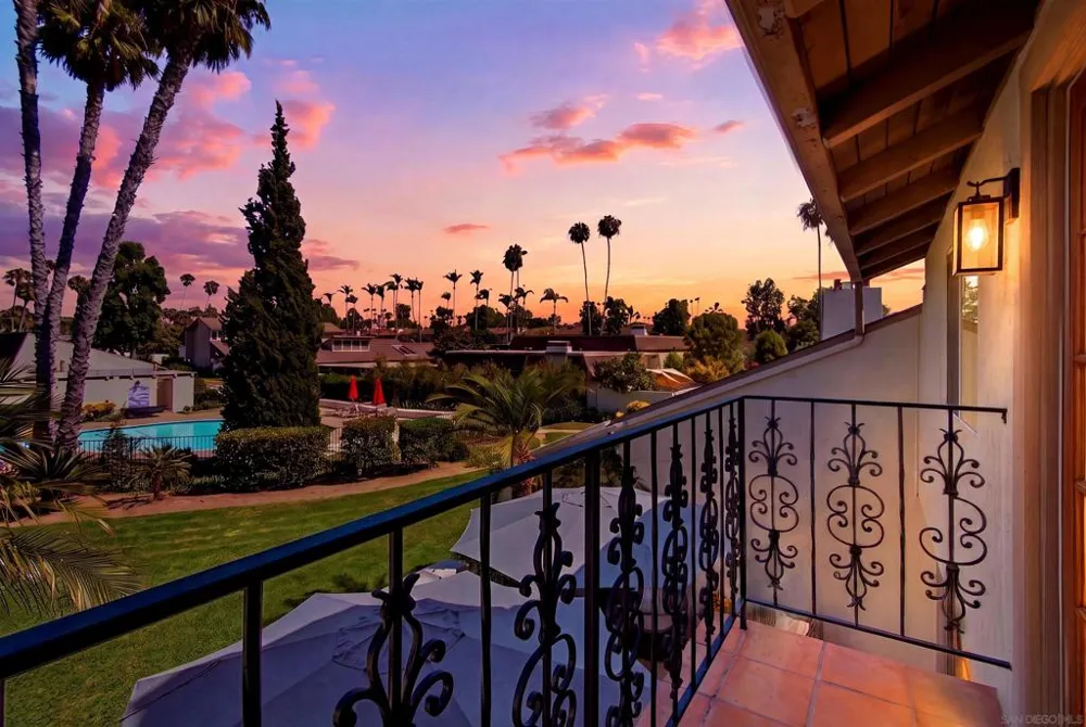 137 Via Coronado Rancho Santa Fe, CA 92091
