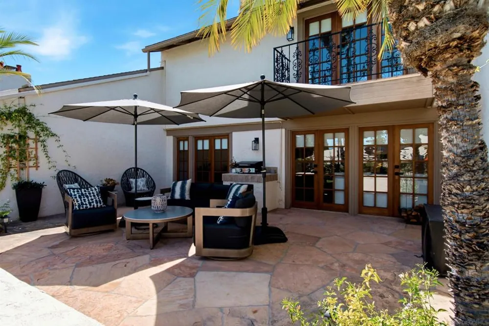 137 Via Coronado Rancho Santa Fe, CA 92091