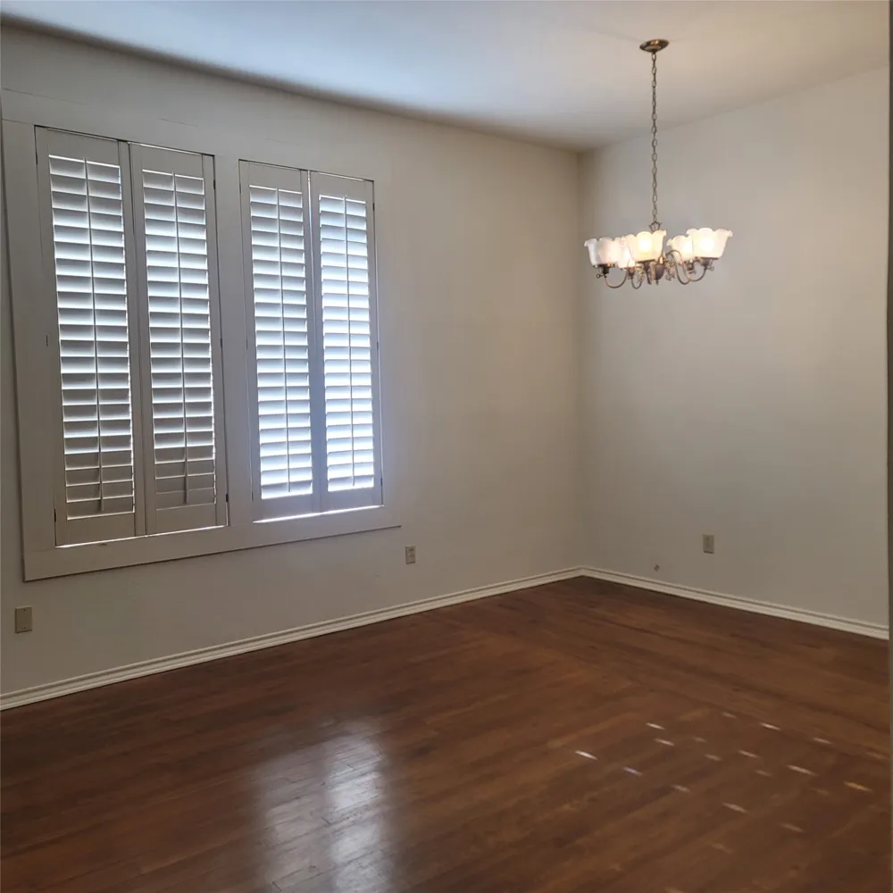 212 W Knox Street #2 Ennis, TX 75119