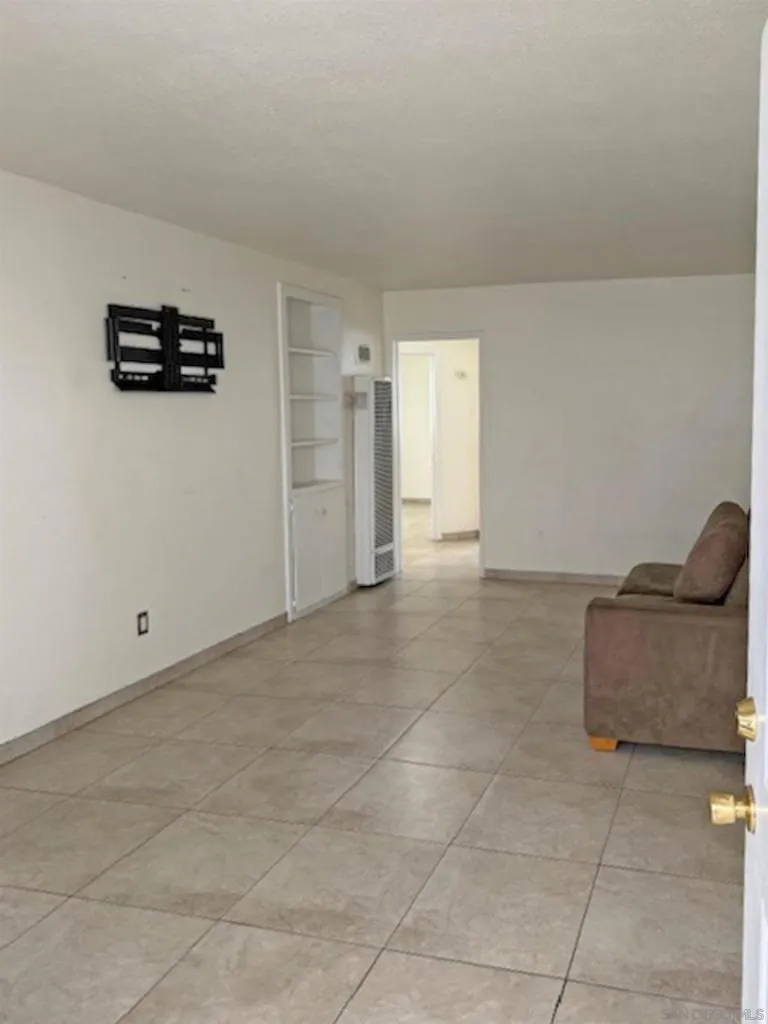 1161 13th St Imperial Beach, CA 91932