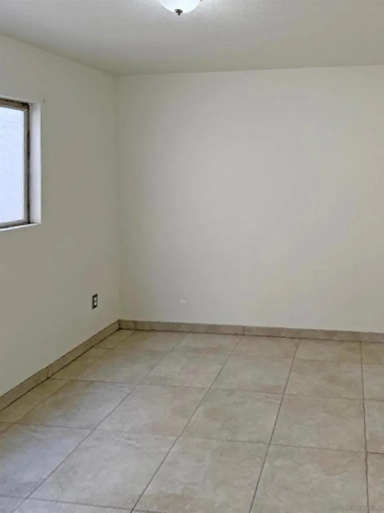 1161 13th St Imperial Beach, CA 91932