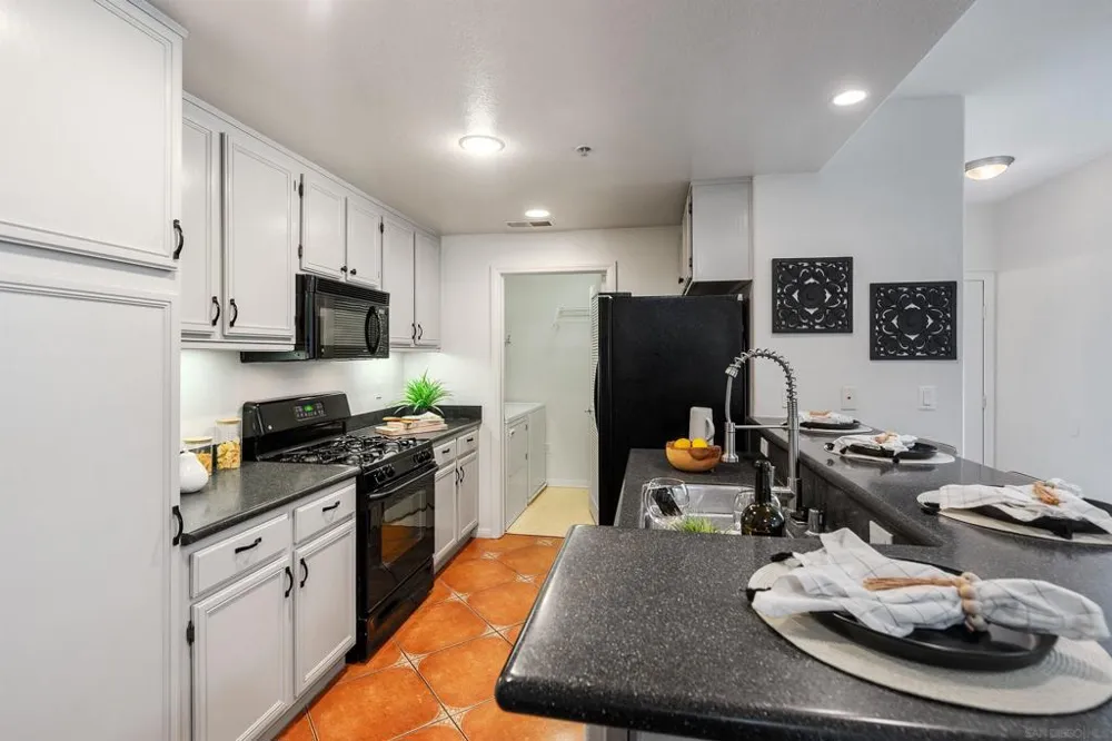 13021 Evening Creek Dr S #21 San Diego, CA 92128